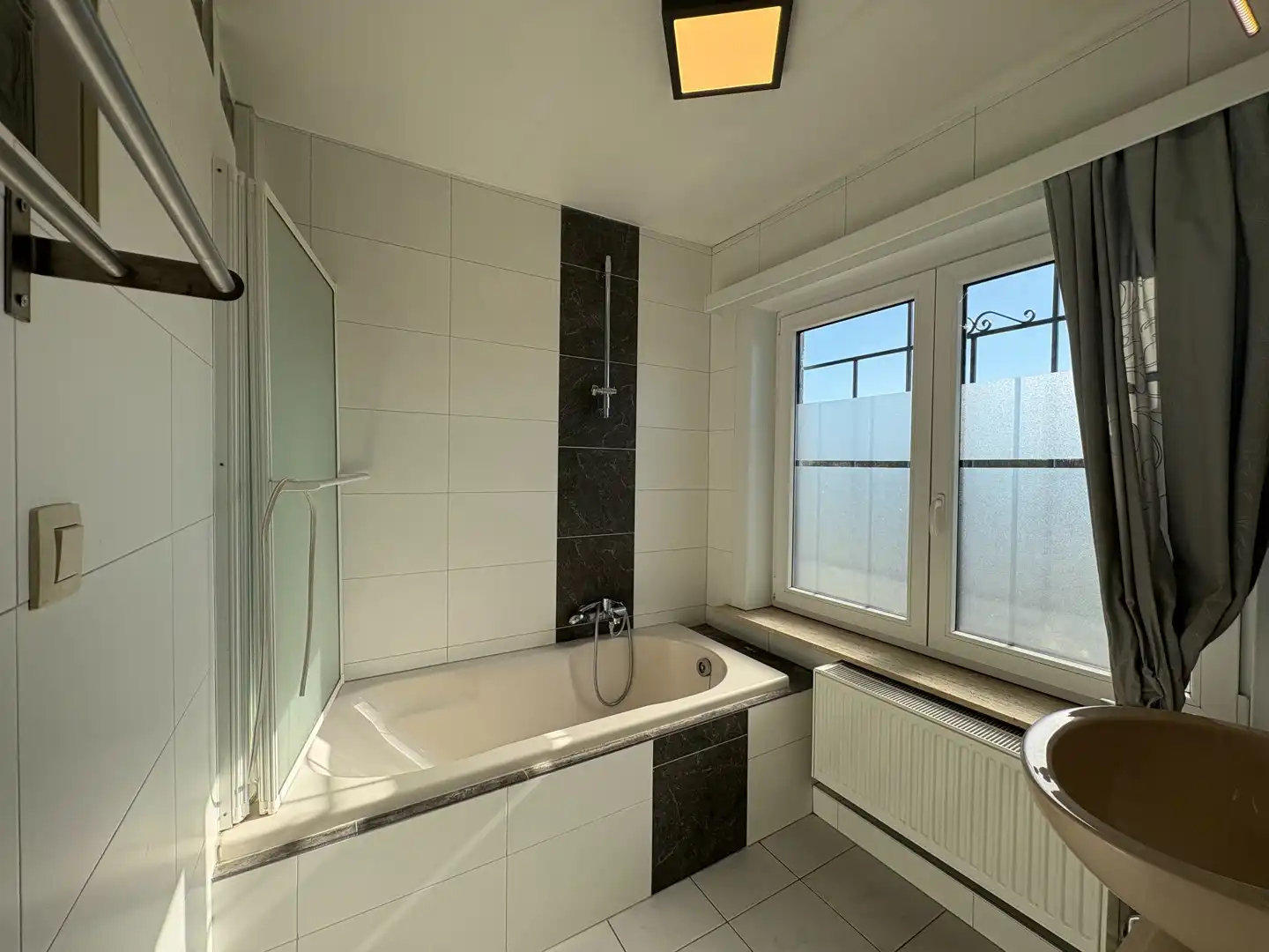 Twee-slaapkamer appartement te Erpe-Mere foto 9