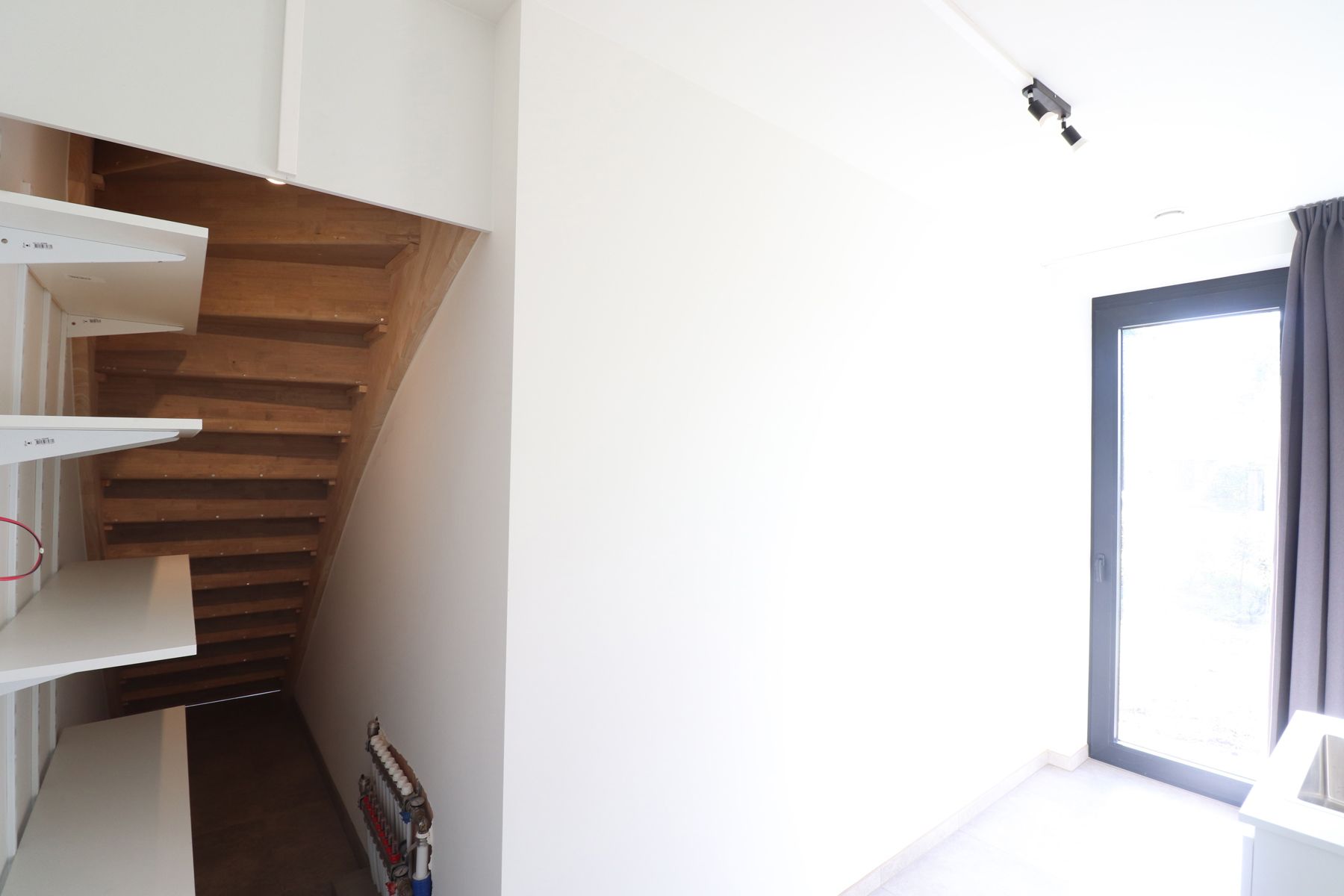 Energiezuinige nieuwbouwwoning (E12) met 3-4 slaapkamers en tuin met tuinberging. foto 15