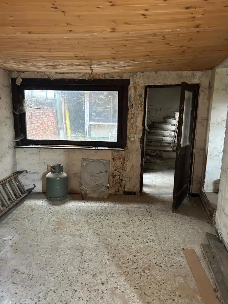 Ruime woning met renovatie foto 4