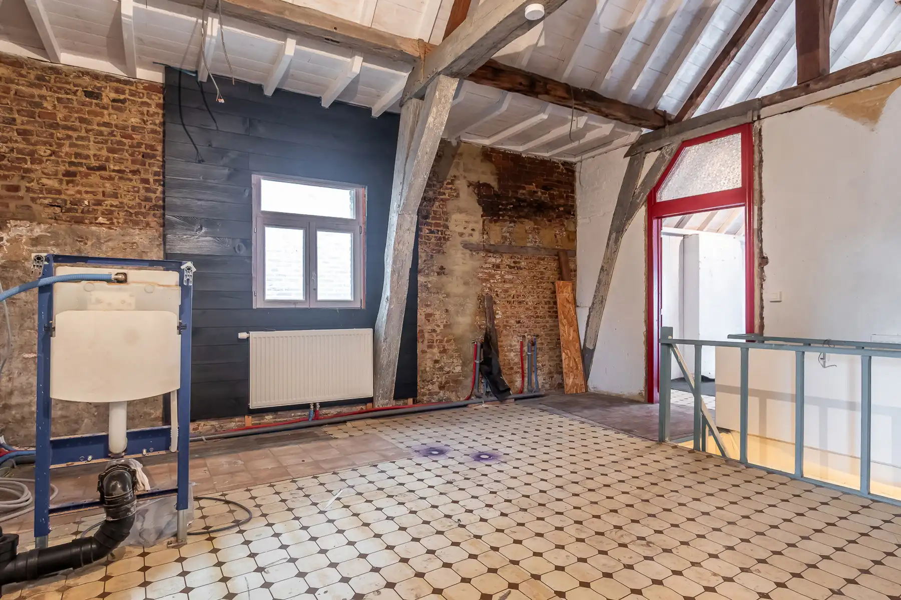 Grote woning met tal van mogelijkheden in bruisend centrum foto 26