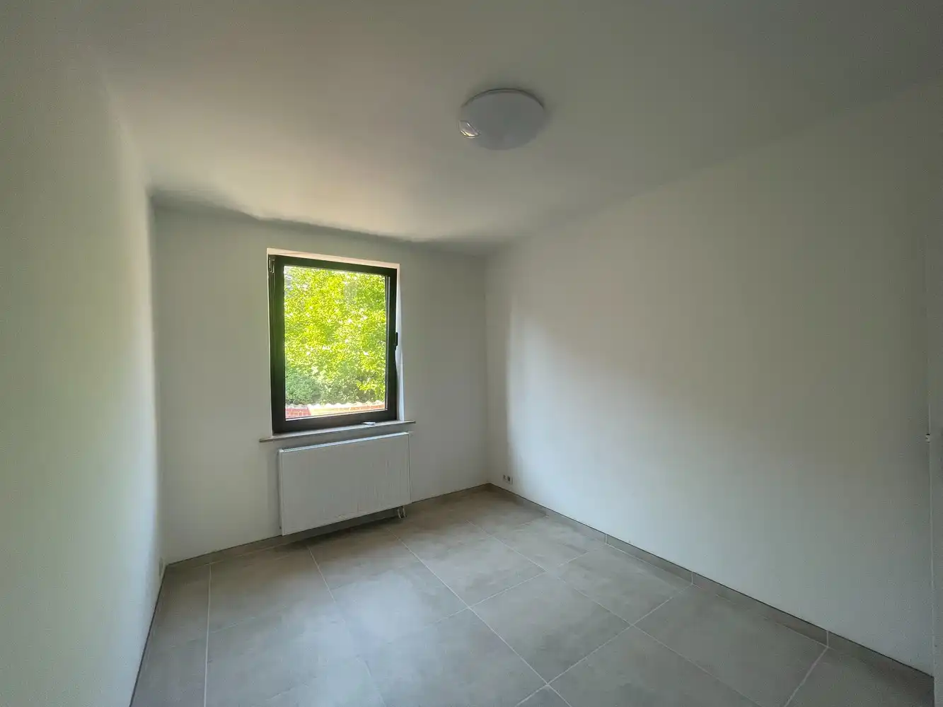 Volledig vernieuwd appartement met 2 terrassen foto 12