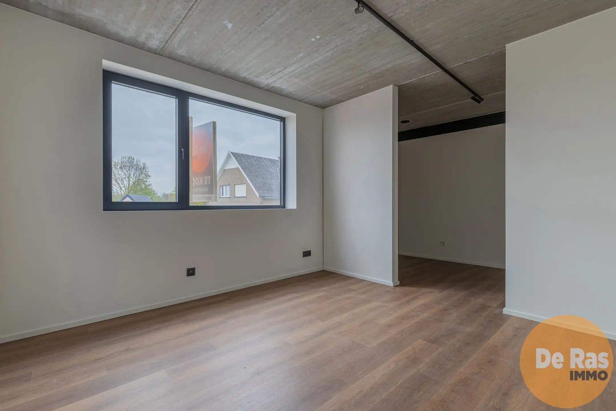 VLIERZELE - Nieuwbouwwoning in moderne betonarchitectuur foto 11