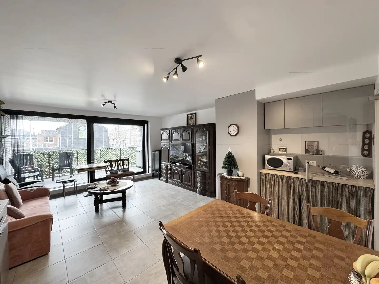 Mooi appartement met twee terrassen in centrum van Leopoldsburg foto 3