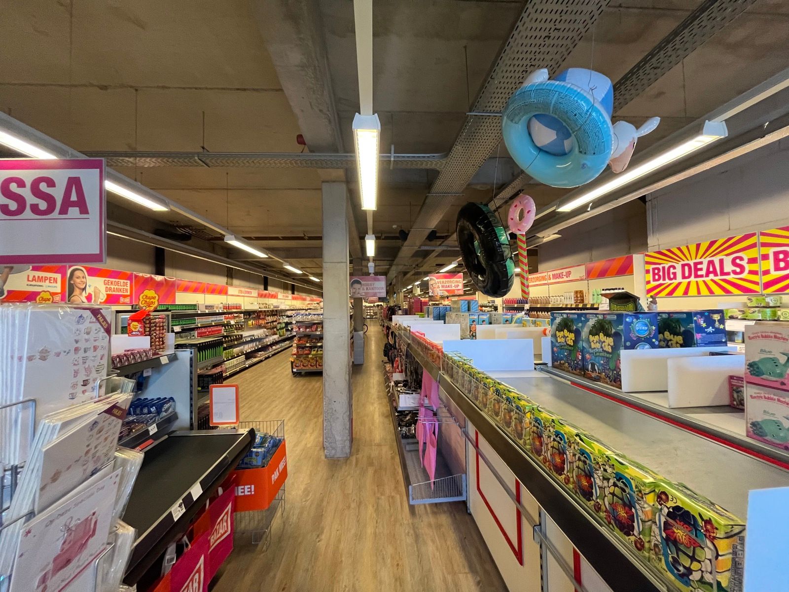 Handelsgelijkvloers te huur – Centrum Lanaken foto 7