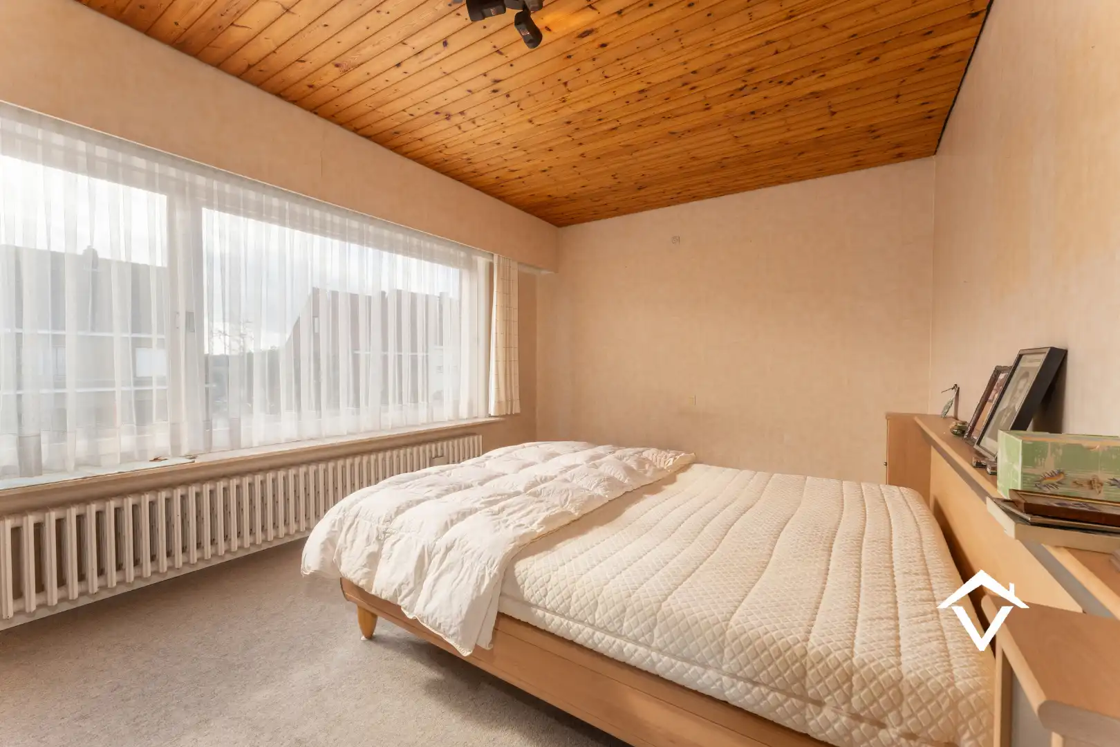 Woning met 4 slaapkamers en garage te Koekelare foto 12