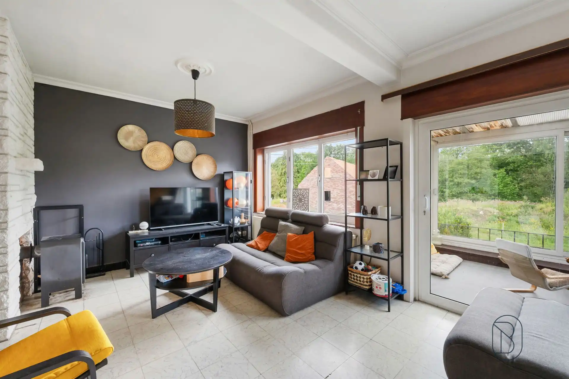 Bel-etagewoning met 3 slpk, garage en tuin in Vloesberg foto 7