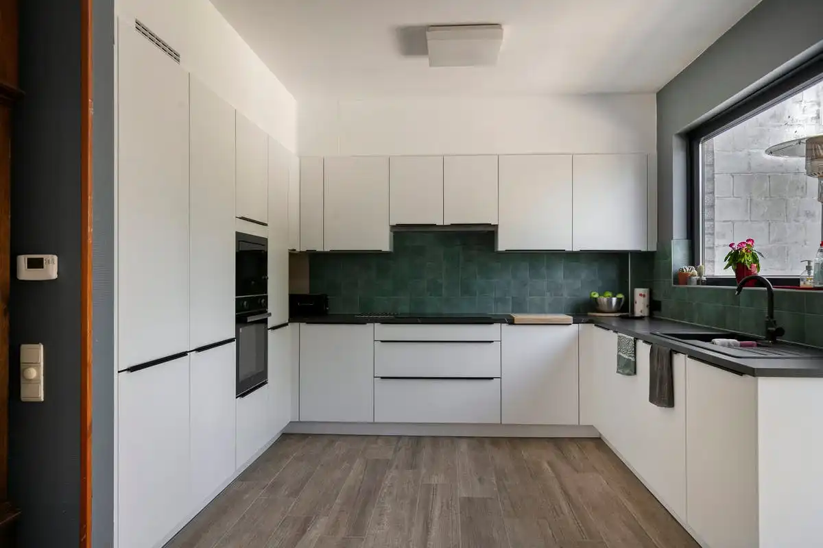 Gebouw met twee appartementen op uitstekende ligging in Humbeek met ruime tuin en parkeermogelijkheden foto 18