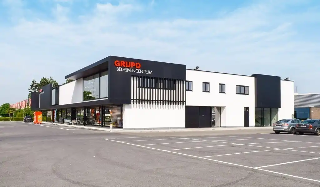 Magazijn te huur in GRUPO Bedrijvencentrum in Lokeren foto 2