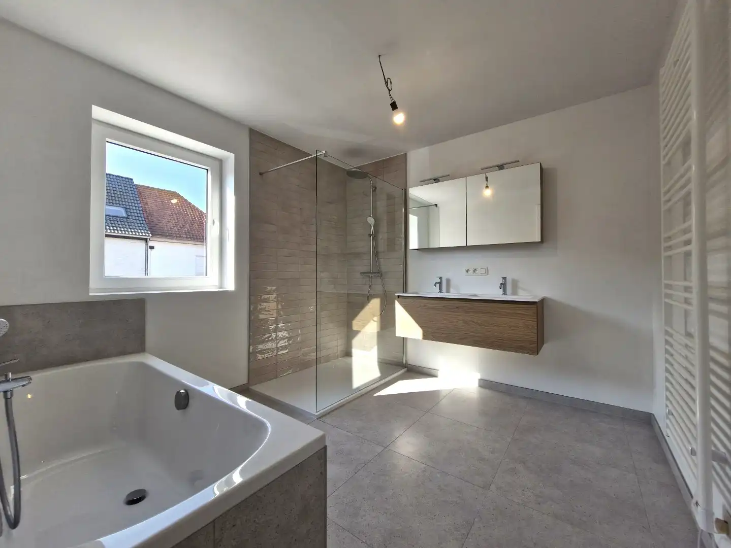 Nieuwbouwwoning met mooie tuin, garage en 4 slaapkamers te Dudzele foto 18