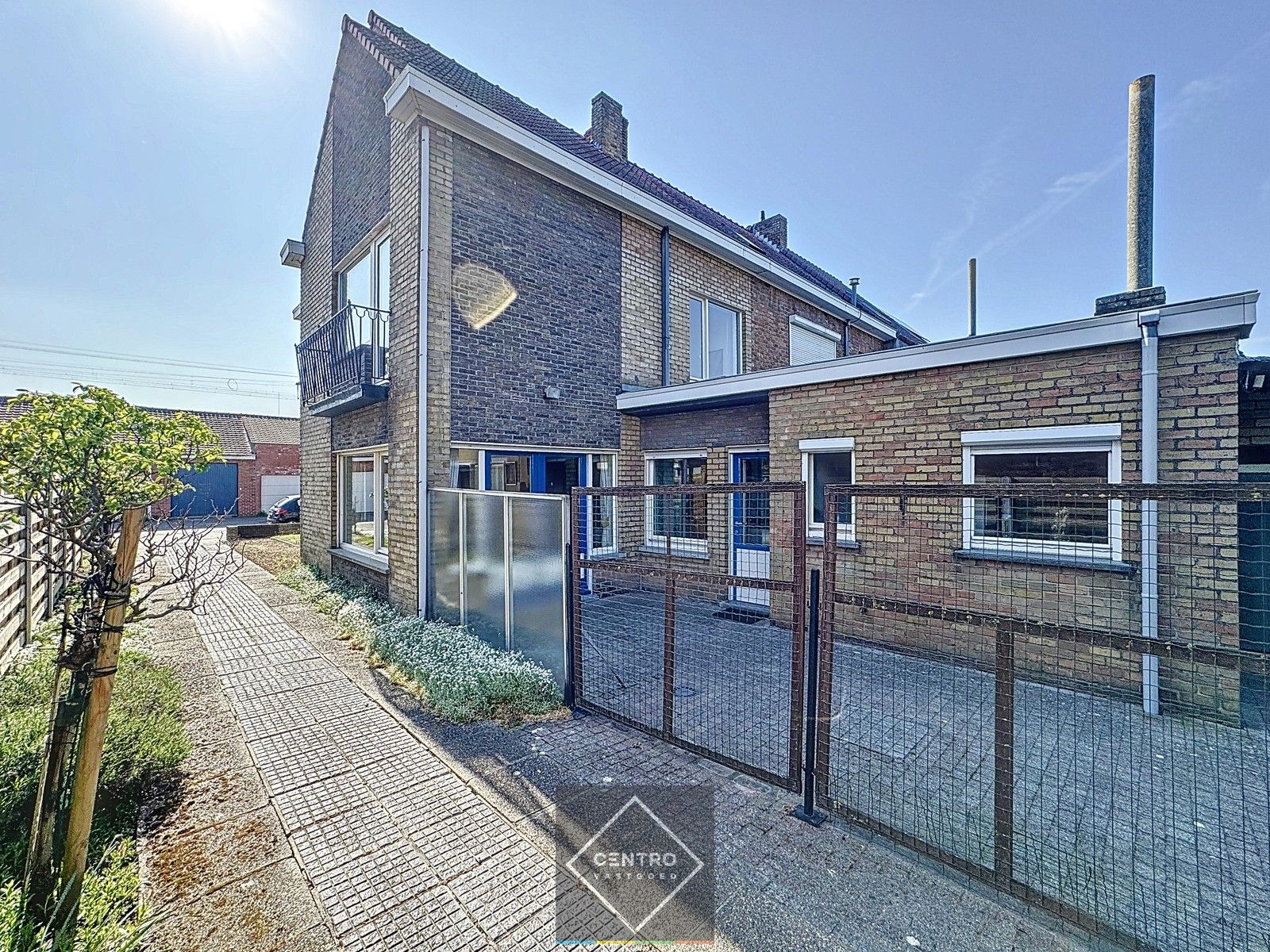 UITERST interessant gelegen woning te Sint-Andries! foto 16