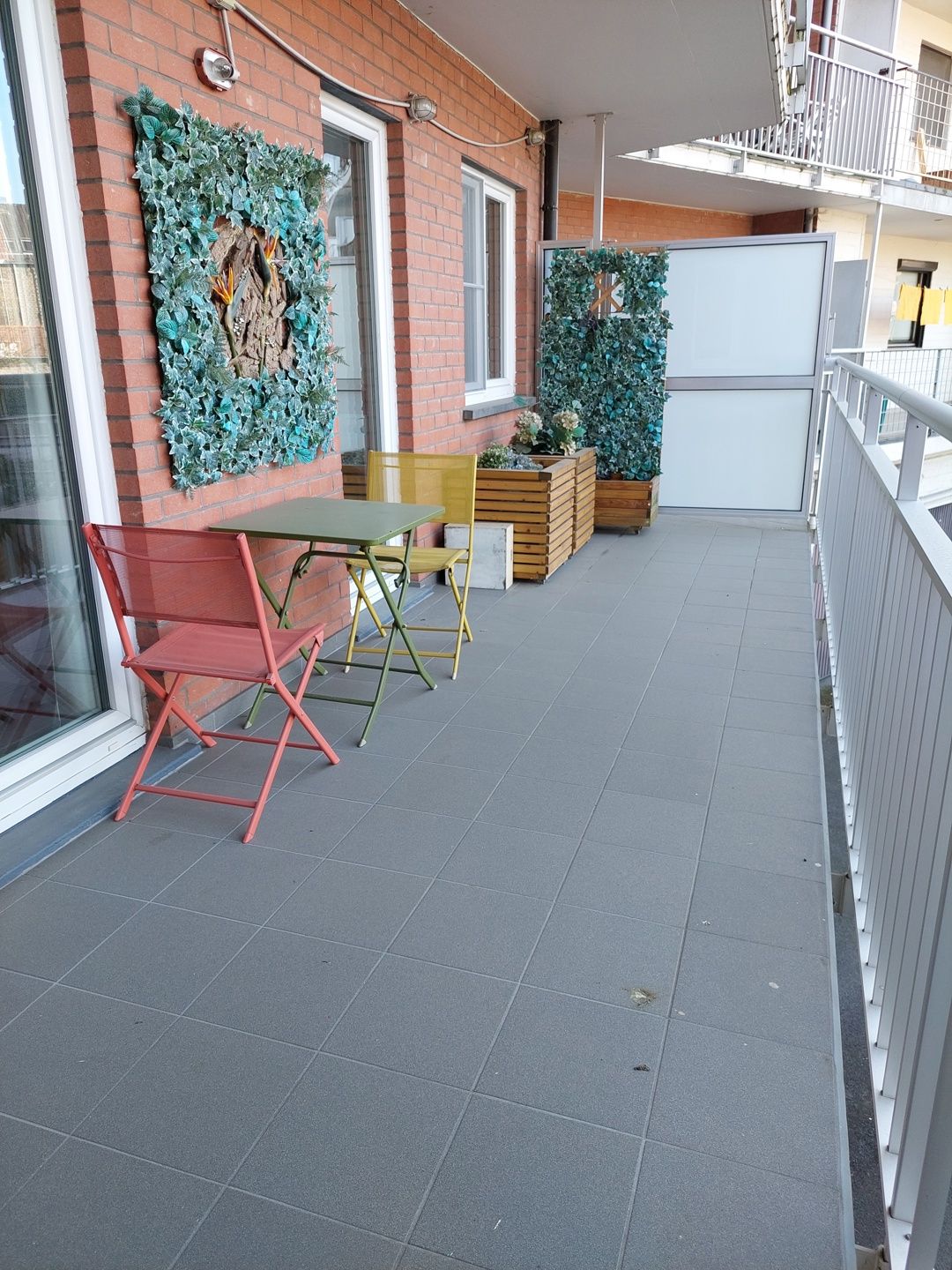 GENT - Instapklaar 4 slaapkamer appartement op 1ste verdiep foto 24