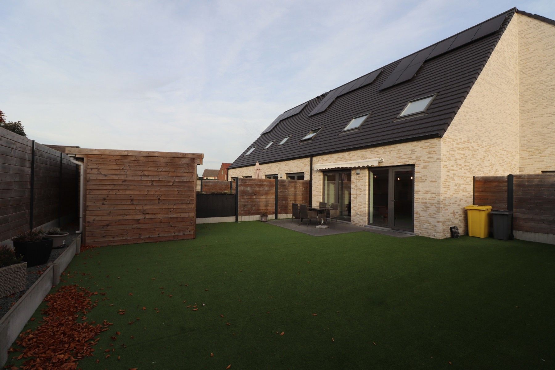 BEN-woning met 3 slaapkamers, terras met tuin, tuinberging en autostaanplaats. foto 15