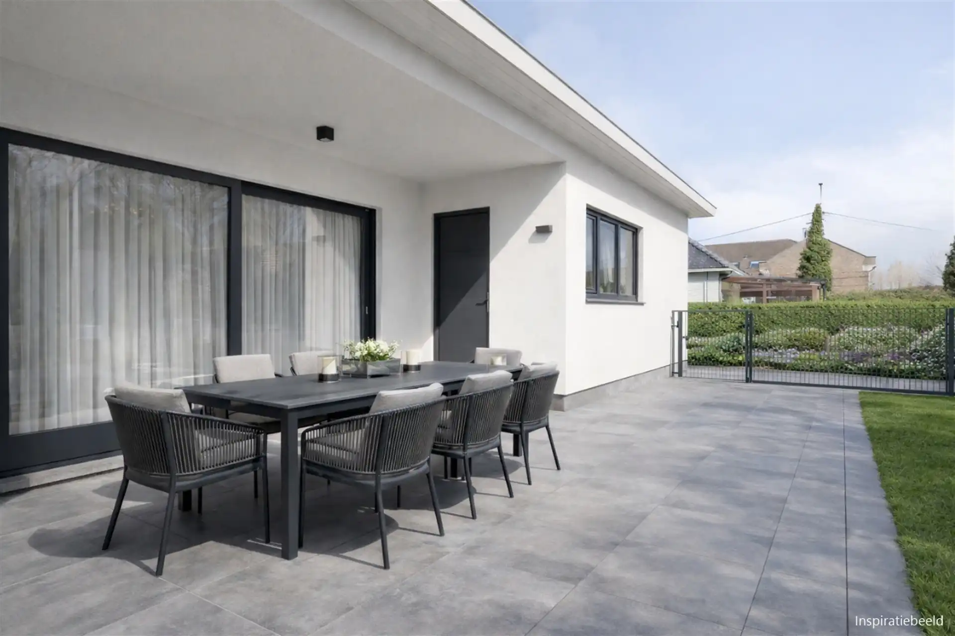 Villa met gelijkvloers wonen en zuidoost gerichte tuin foto 16