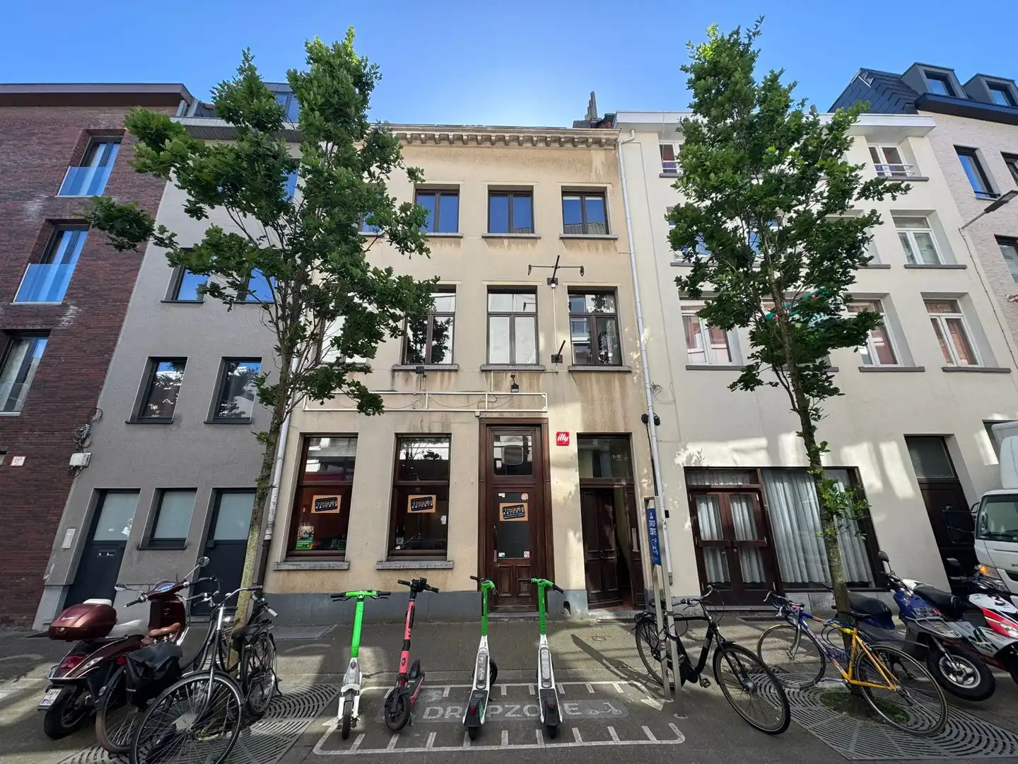 TOPLOCATIE VOOR HORECA foto {{pictureIndex}}