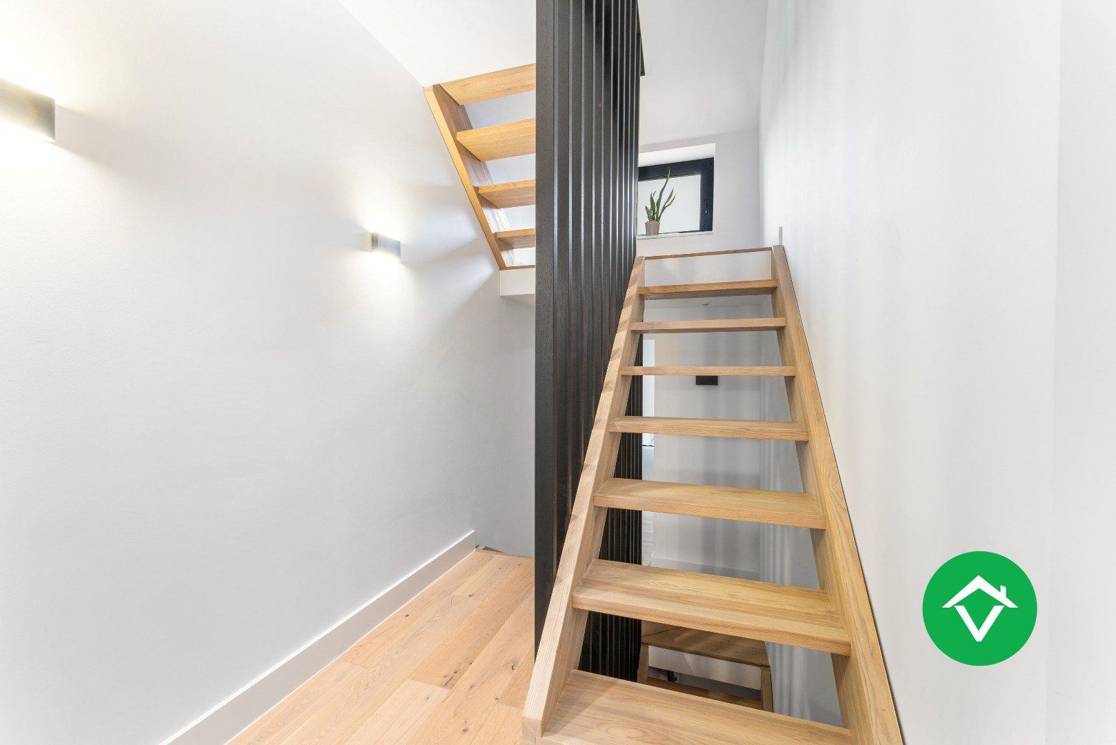 Hoog gerenoveerde woning met tuin en 4 slaapkamers te Roeselare foto 25