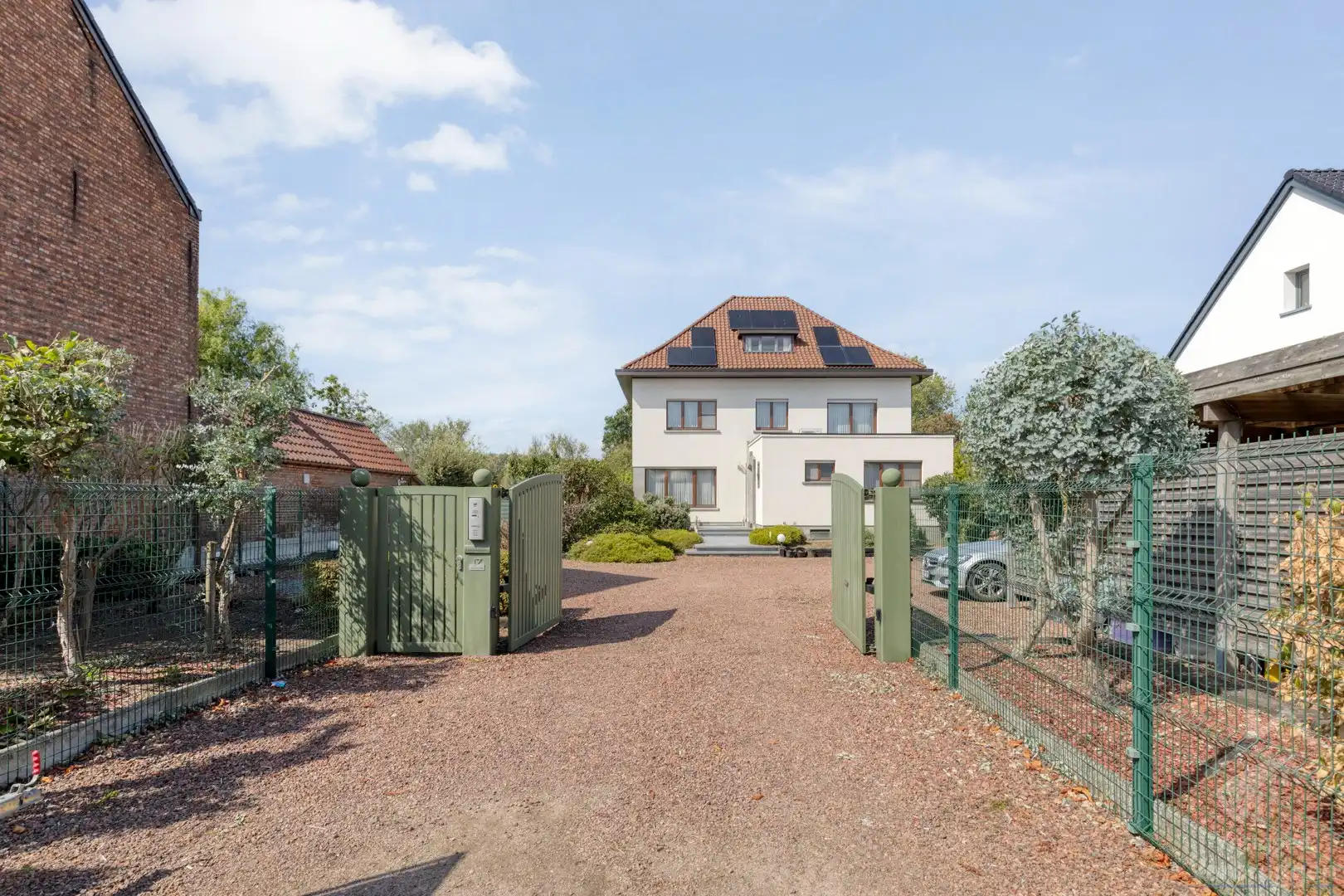 Luxueuze villa met 5 slaapkamers, bureau en ruime tuin op groot perceel in Aalst (Herdersem) foto 2