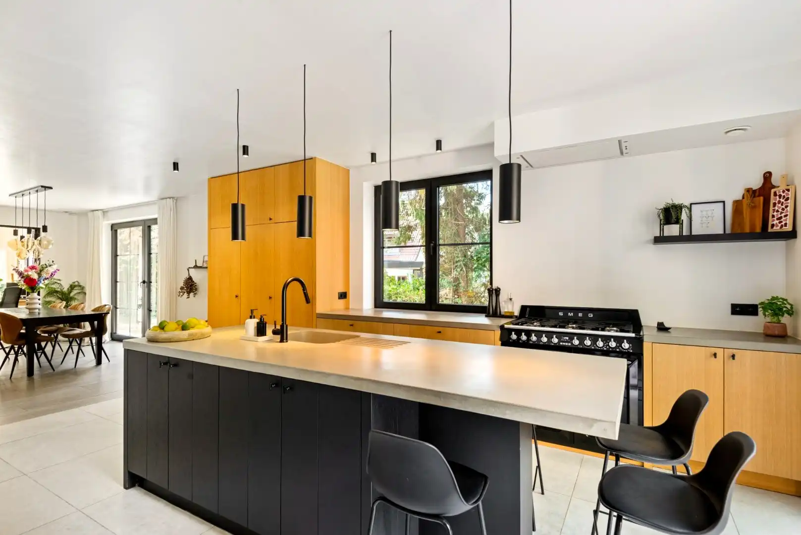 Stijlvolle villa met zwembad en royale garage/loods op toplocatie in Brasschaat foto 5