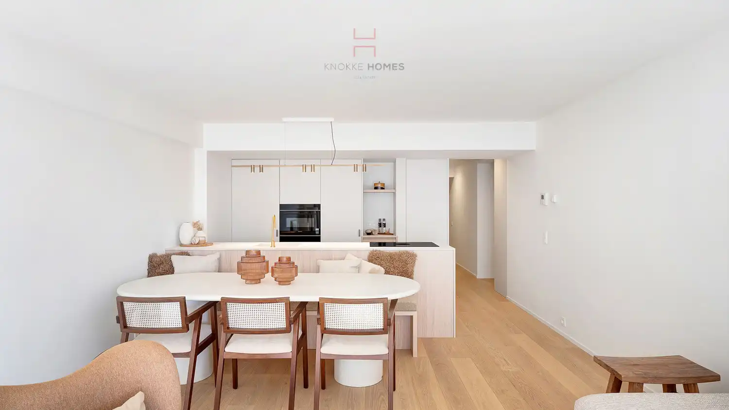 Stijlvol gerenoveerd appartement met zijdelings zeezicht in Duinbergen. foto 10