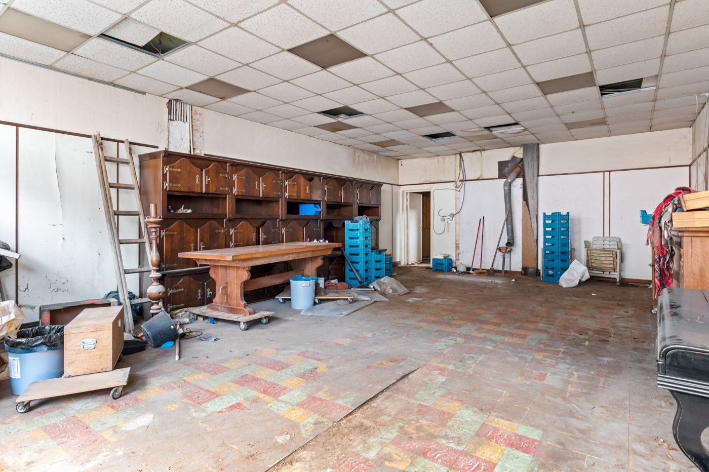 Te renoveren woning met 2 slpk., garage en grote tuin foto 2