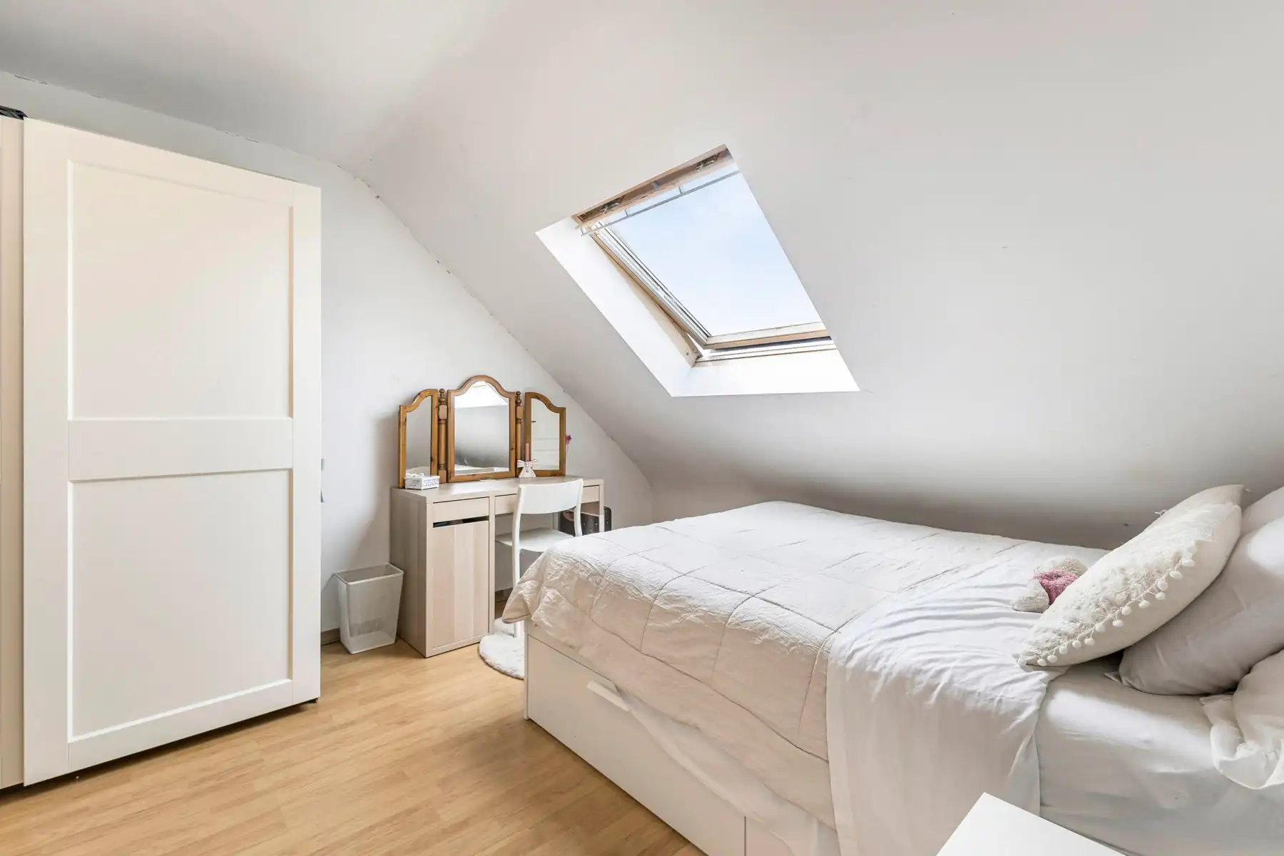 Alleenstaande woning met 4 slaapkamers en tuin foto 15