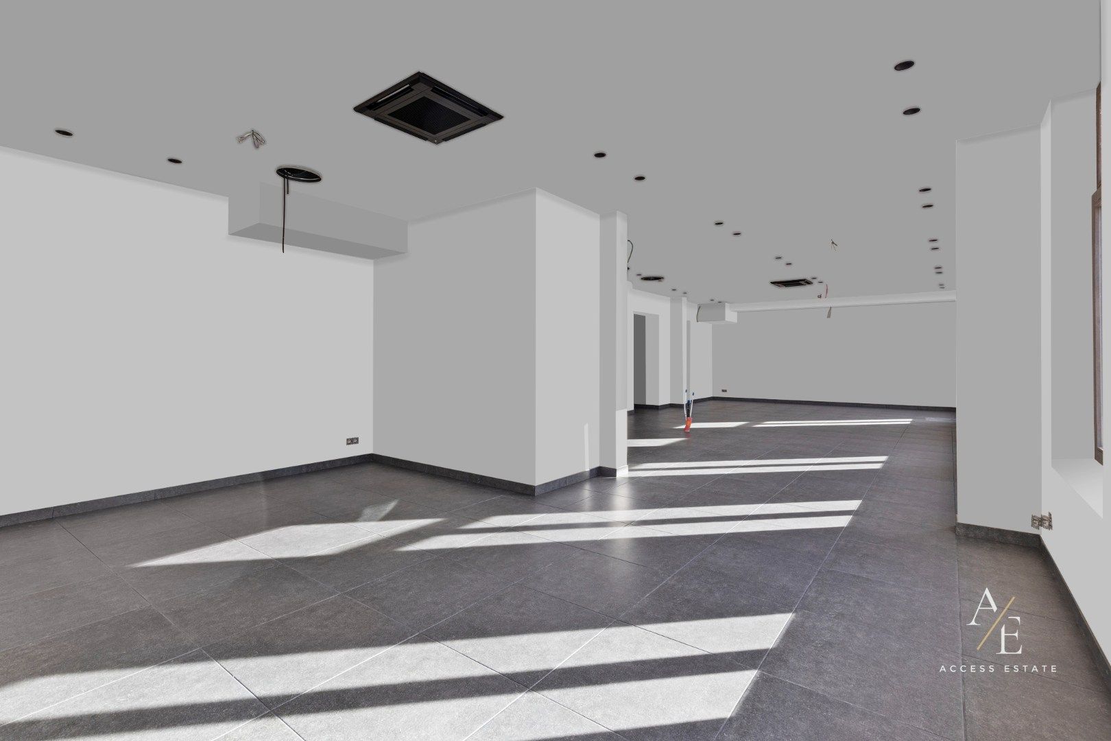 SCHELLEBELLE - Uniek horecapand met terras te huur! foto 4