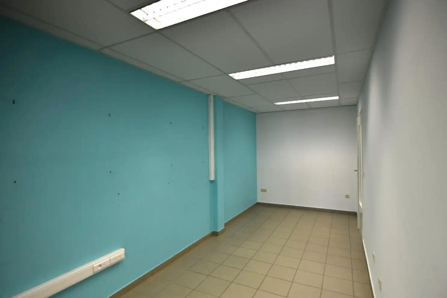 Handelsgelijkvloers (90m²) op topligging in Rumbeke foto 6