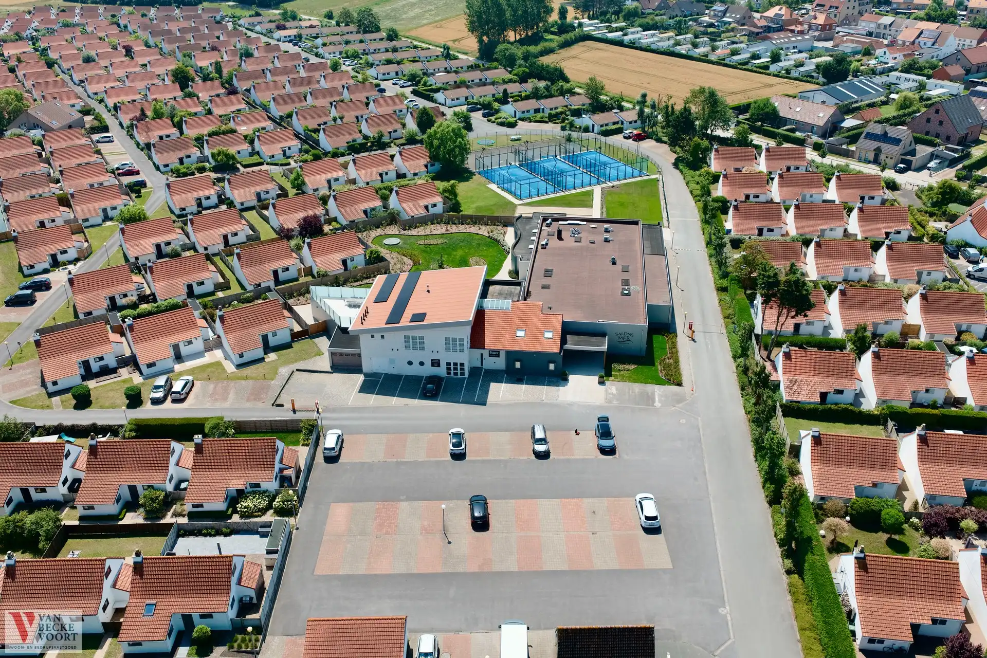 Exclusief veelzijdig padel- en horecaconcept foto 14