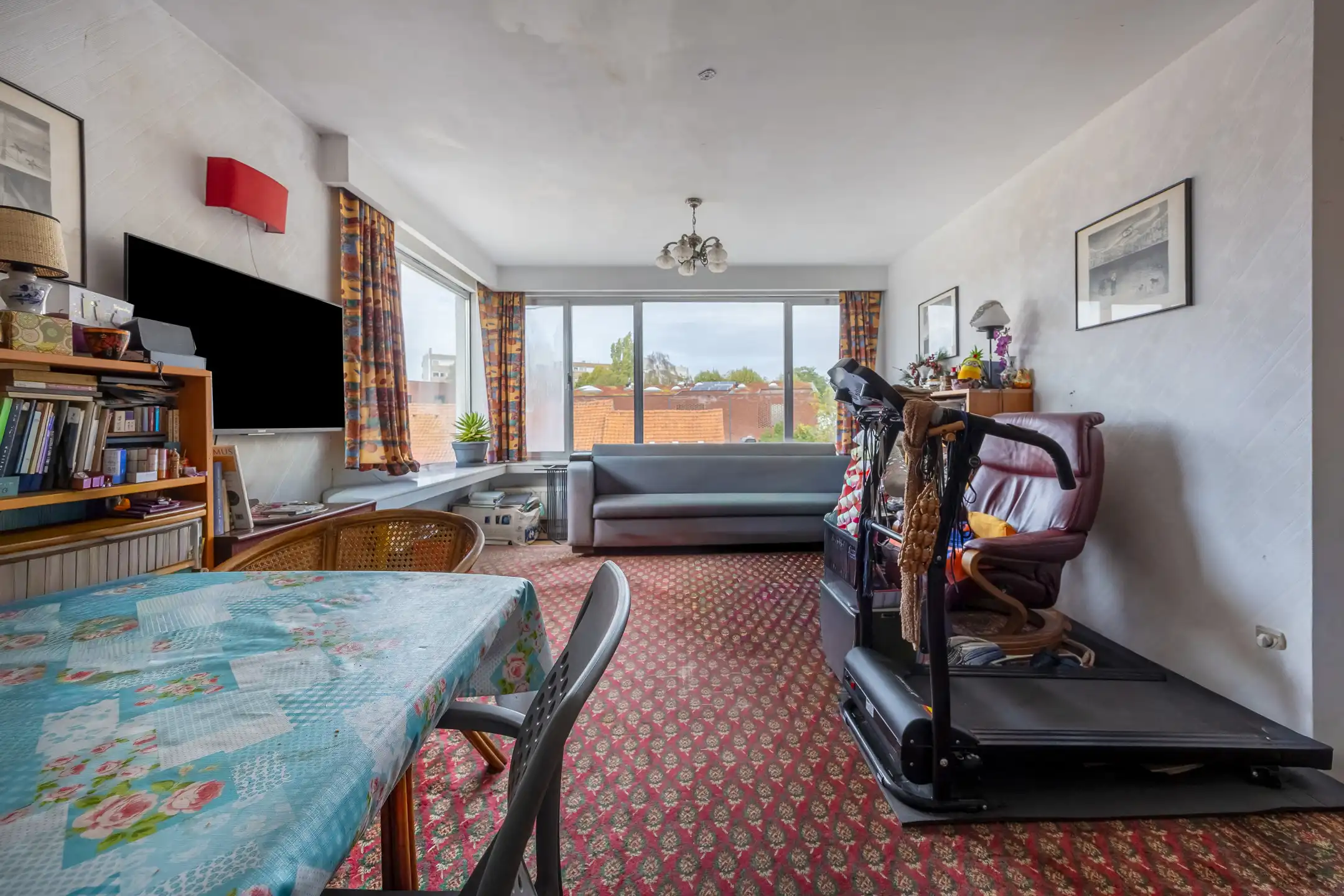 Hoekappartement met 1 slaapkamer en terras foto 3