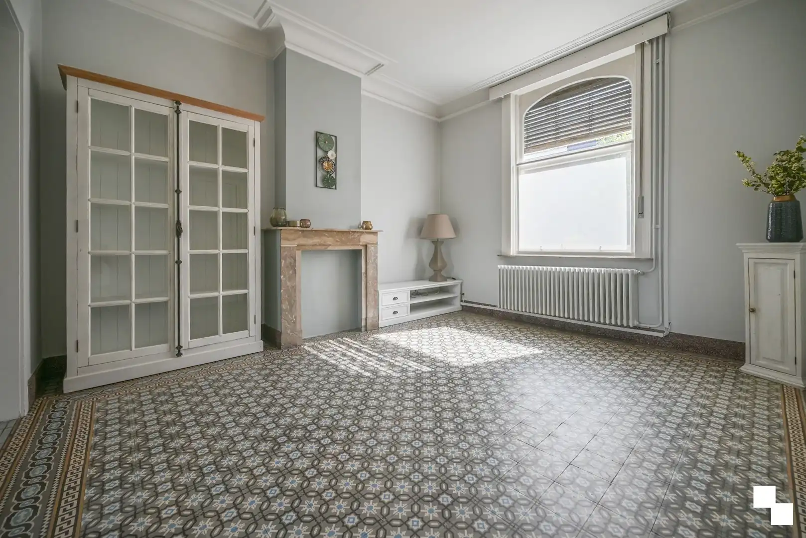 Charmante herenwoning met 4 à 5 slaapkamers te Izegem foto 6