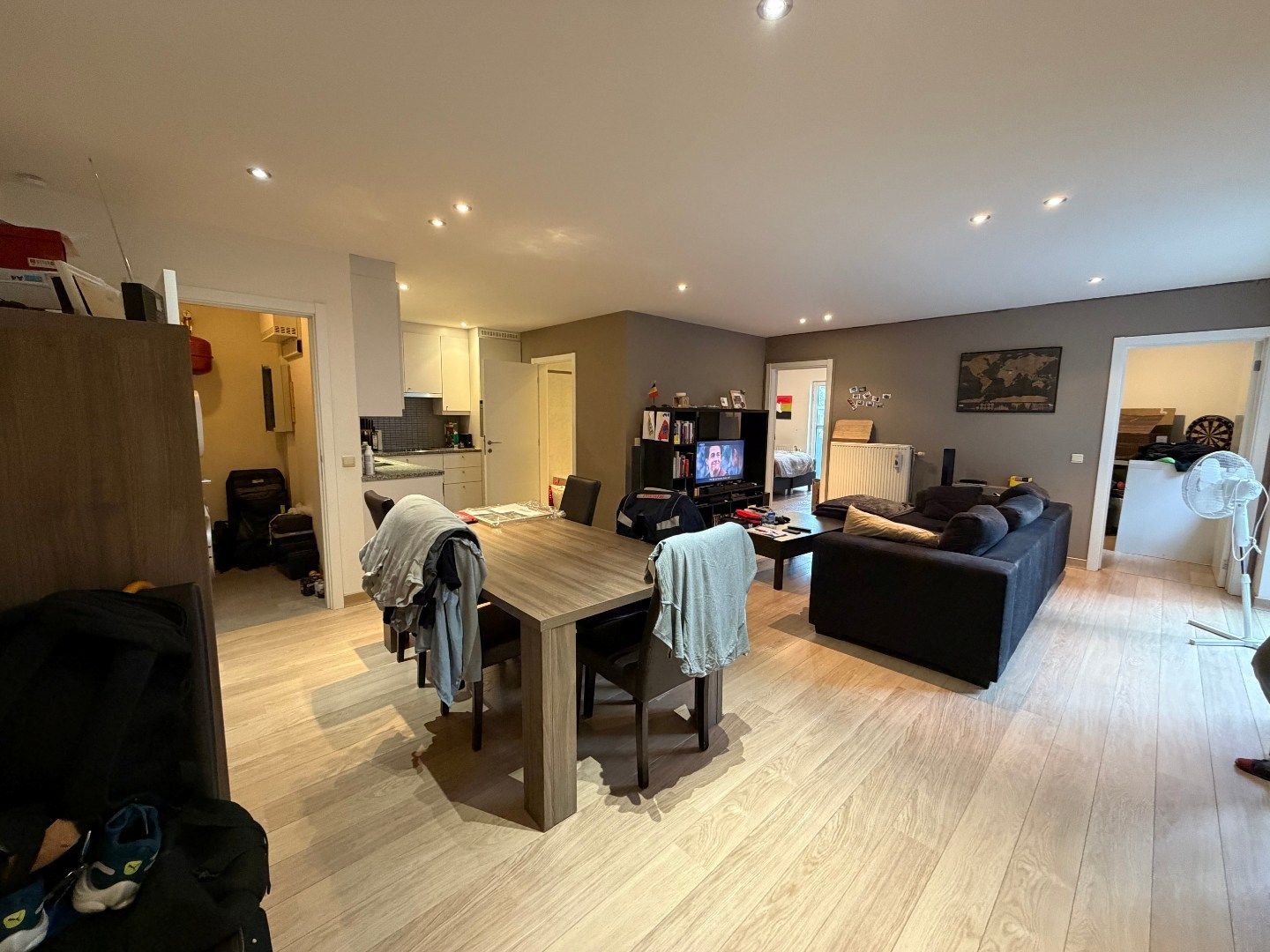 Gelijkvloers app. nabij het Carlos Dierickxplein te Asper. foto 2