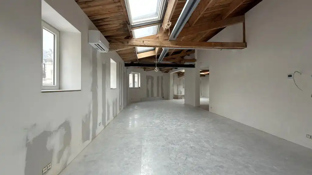 Kantoor te huur in gerenoveerd hoekpand met topligging op Meir Antwerpen foto 3