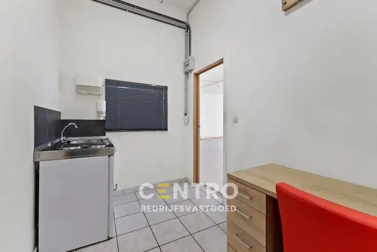 Commercïele HANDELSRUIMTE op toplocatie in het CENTRUM van Blankenberge foto 8