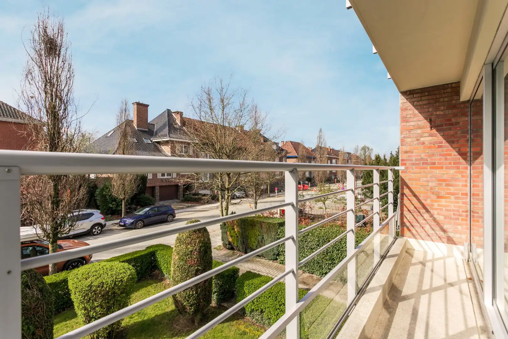 Gerenoveerd appartement met 2 slaapkamers, 2 terrassen en 2 garageboxen  foto 8