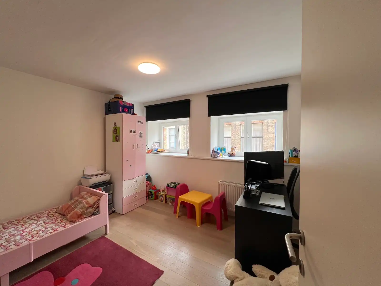 Modern appartement met 2 slpks, terras en autostaanplaats foto 11