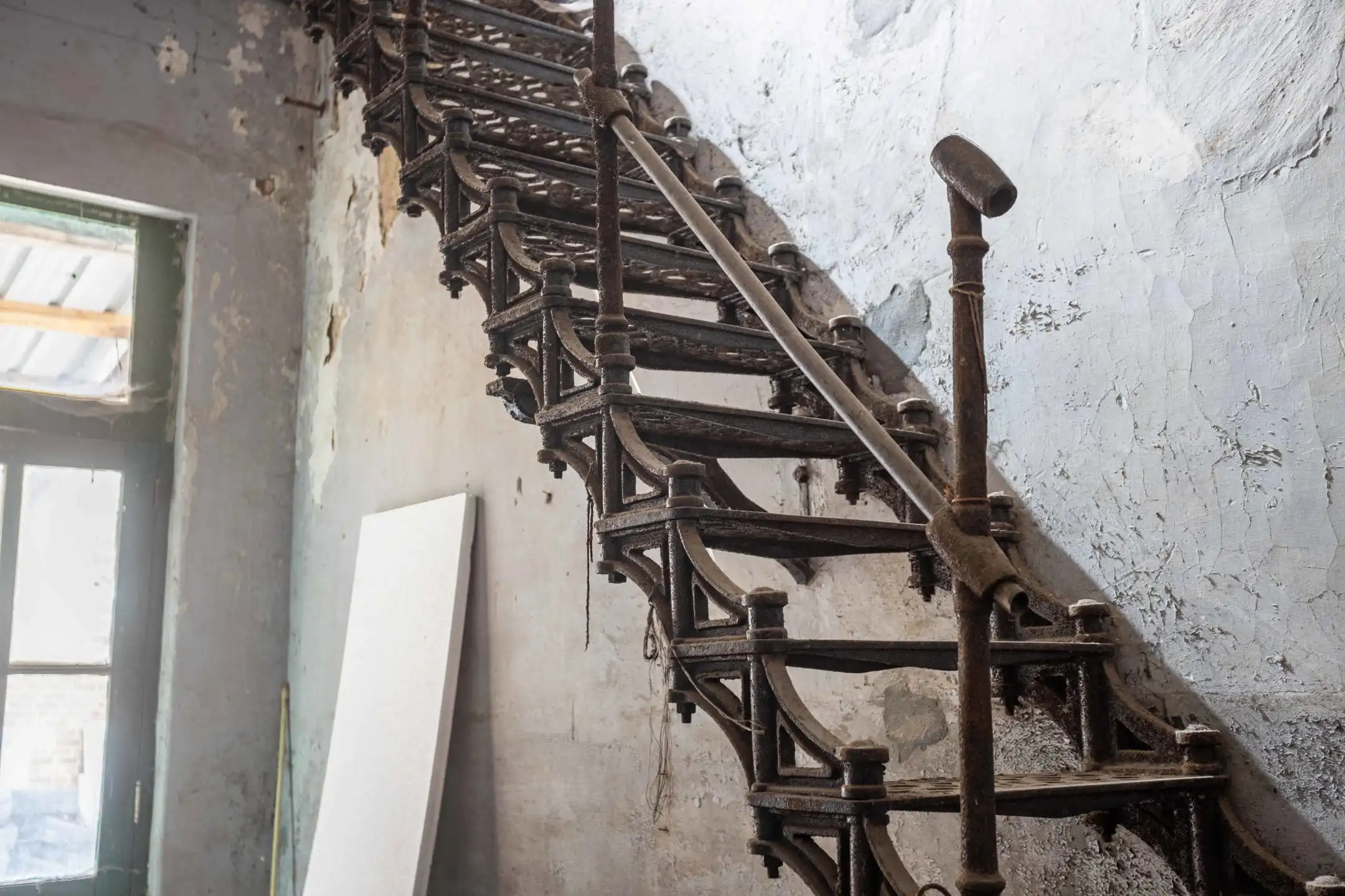 VEELZIJDIG RENOVATIE- EN ONTWIKKELINGSPROJECT foto 19