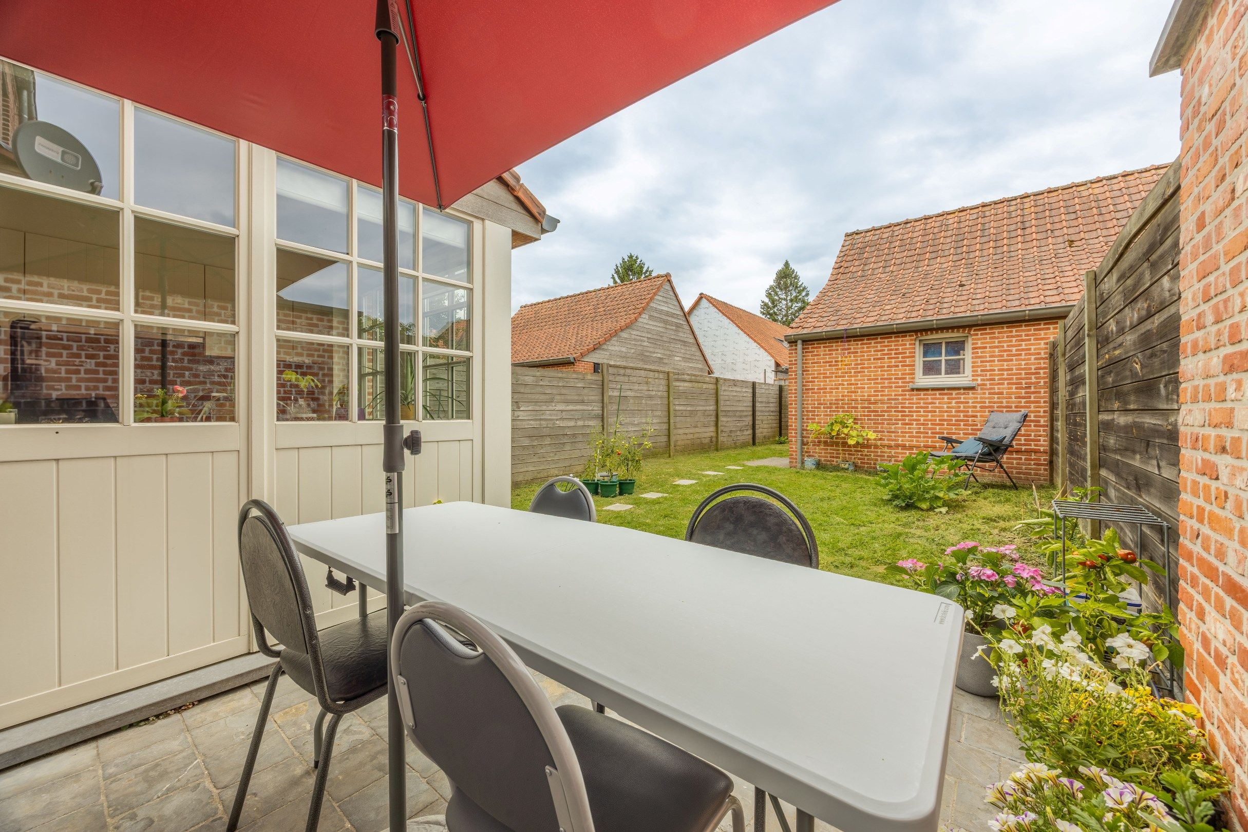 CHARMANTE PASTORIEWONING MET GARAGE foto 11