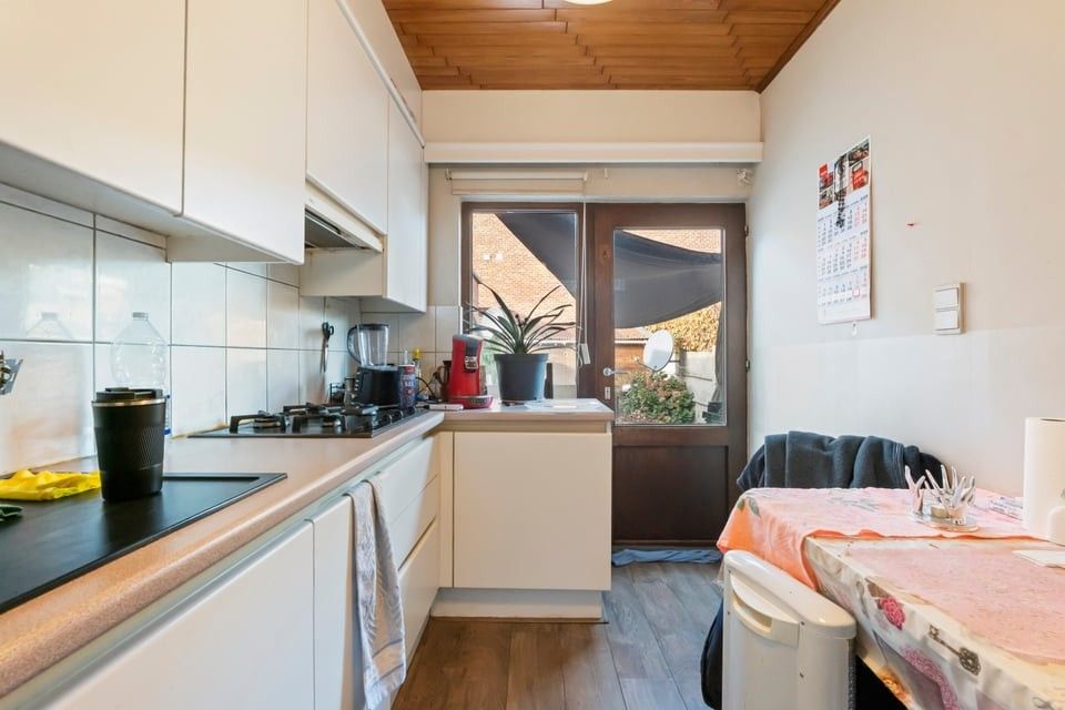 VERHUURDE STADSWONING MET TUIN IN HET CENTRUM VAN SINT-TRUIDEN foto 12