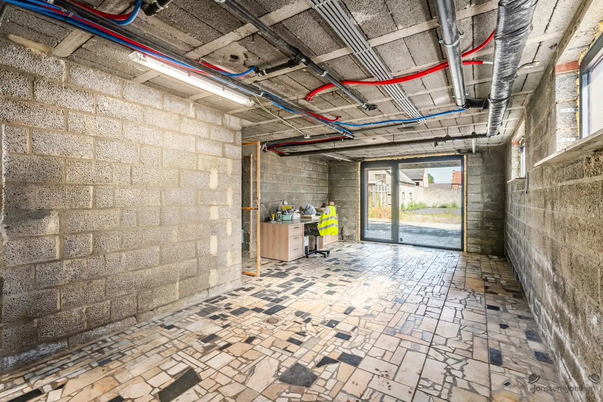 Karaktervolle woning met uitbreidingsmogelijkheden en ruime tuin foto 18