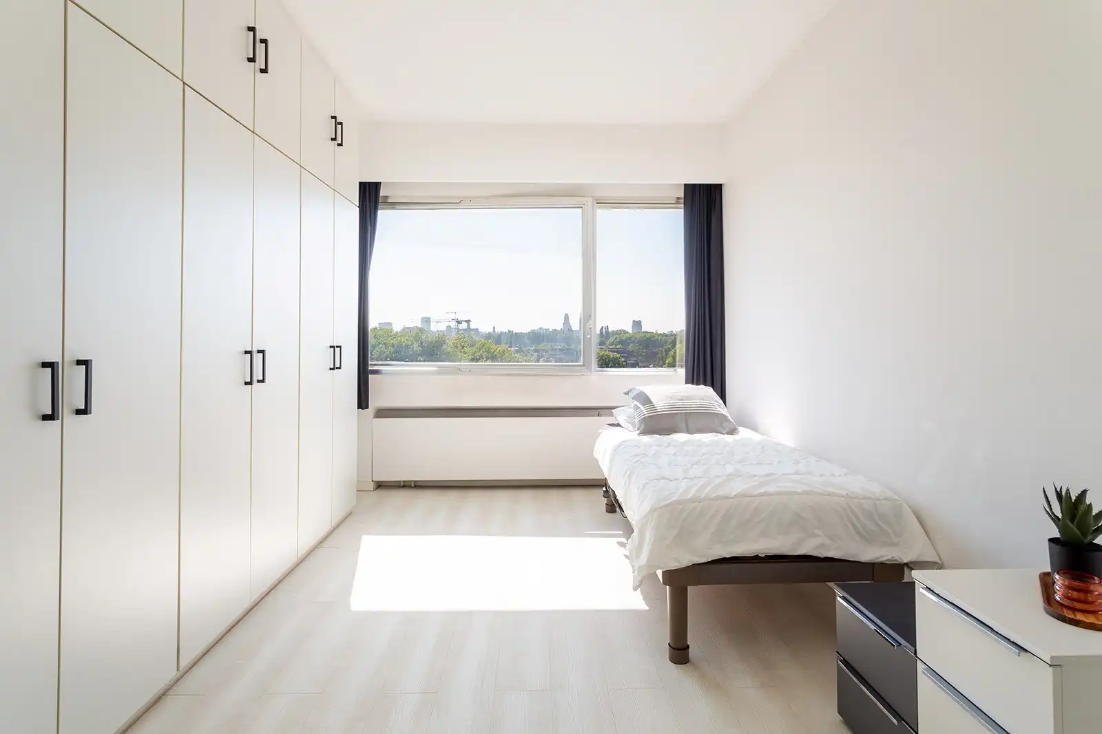 Instapklaar hoekappartement (150 m²) met veel lichtinval! foto 14