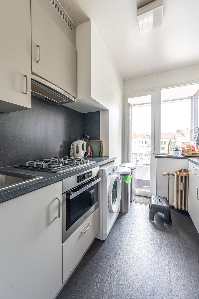 Centraal gelegen & lichtrijk hoekappartement met terras foto 11