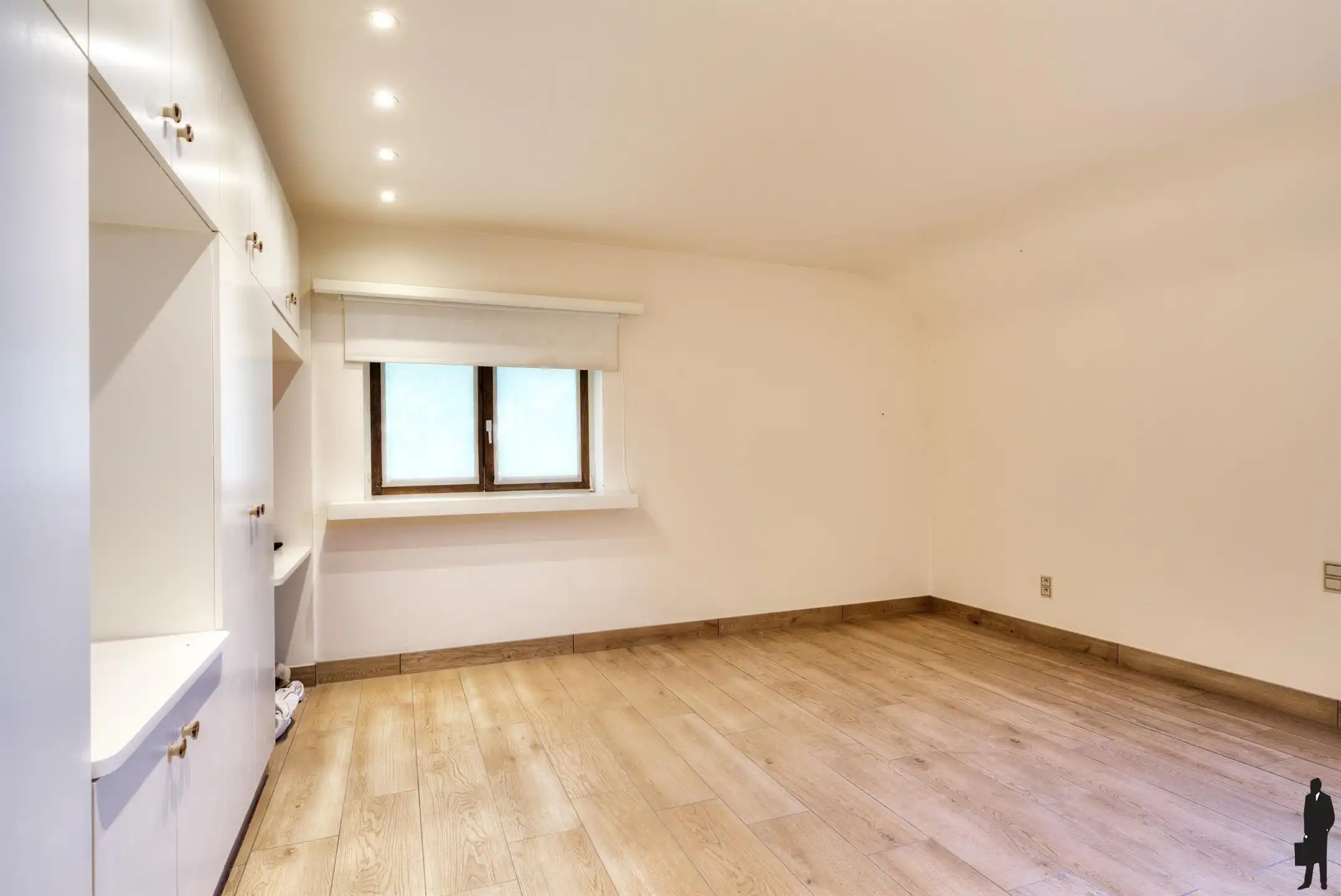 Luxe kangoeroe-villa te Sint-Job met paardenacc. op ca. 1,2 HA! foto 38