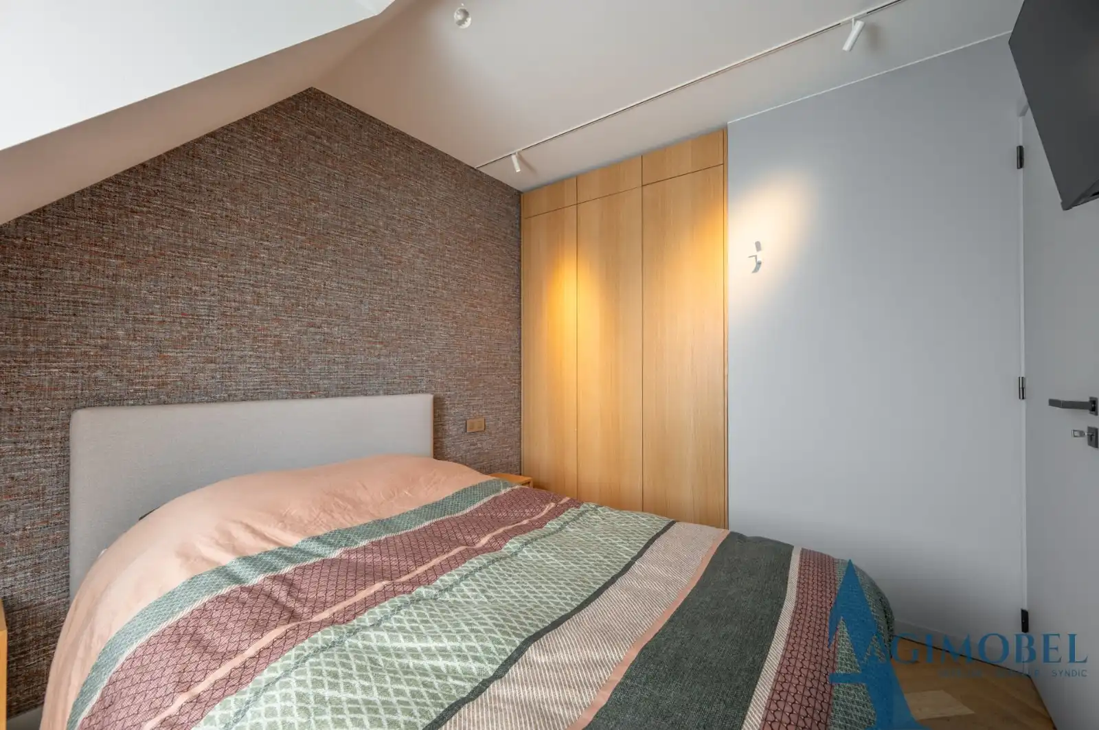 Exclusieve duplex penthouse met  ware vijfsterrenbeleving op een boogscheut van de Zeedijk. foto 16