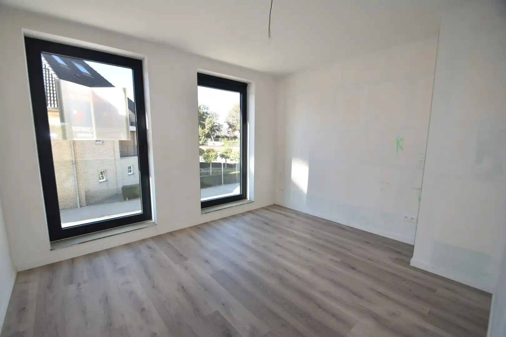 Modern ingericht appartement aan rand van centrum foto 12
