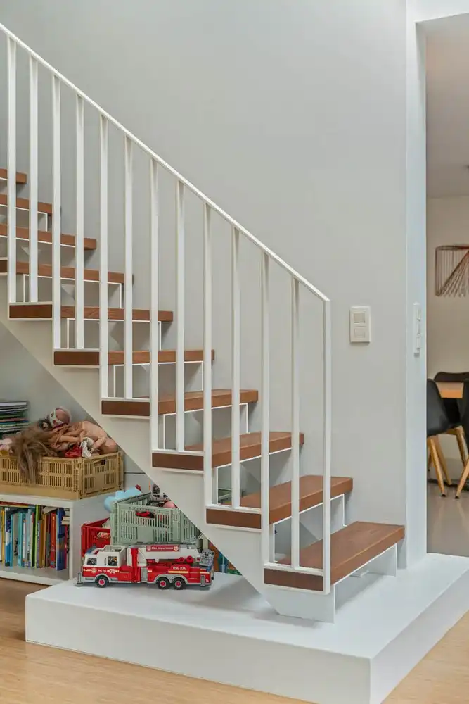 Moderne open bebouwing met zwembad, 5 slaapkamers en EPC B foto 30