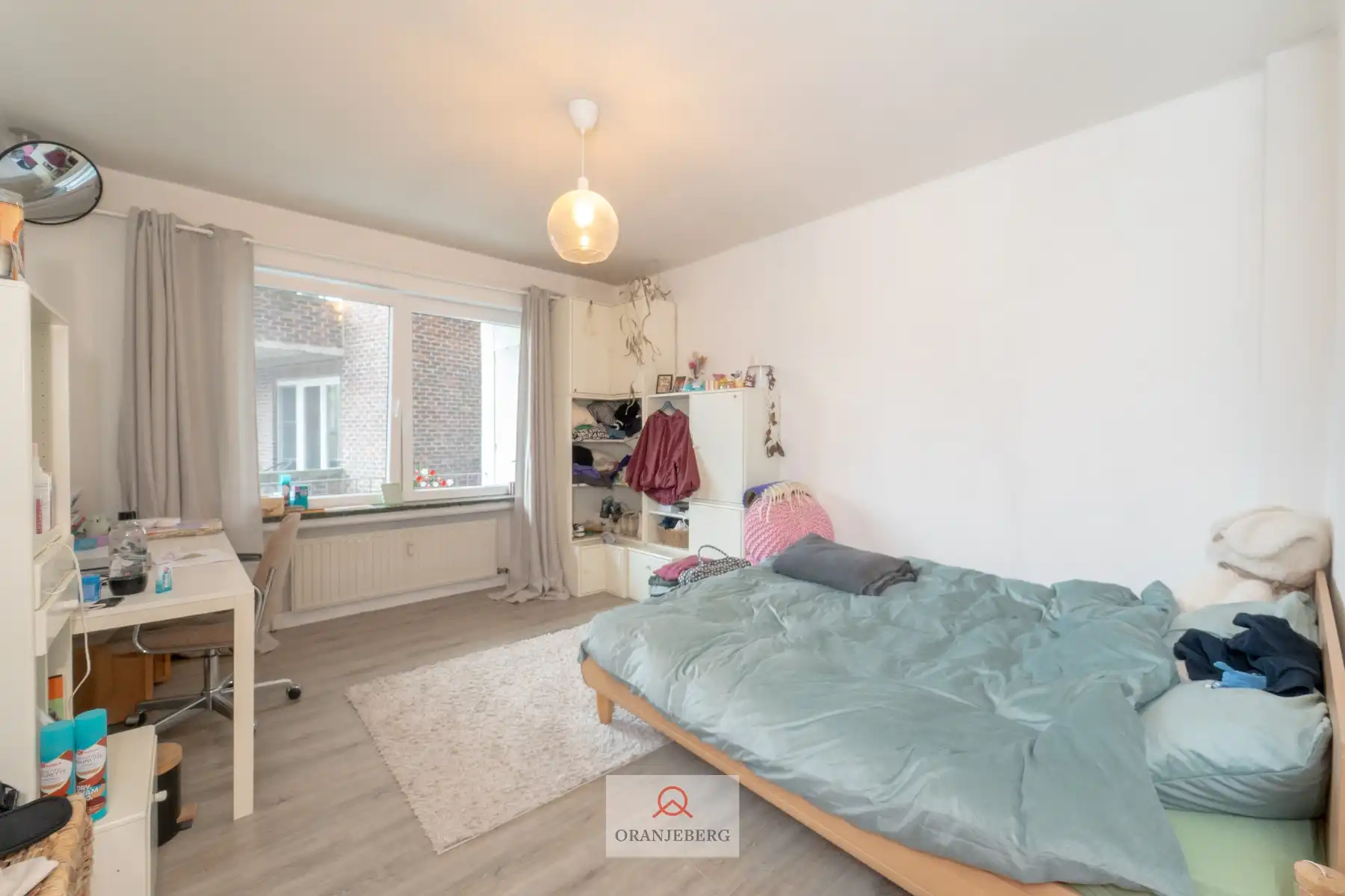 Ruim 3 slpk appartement vlakbij Station Gent-Sint-pieters. foto 25