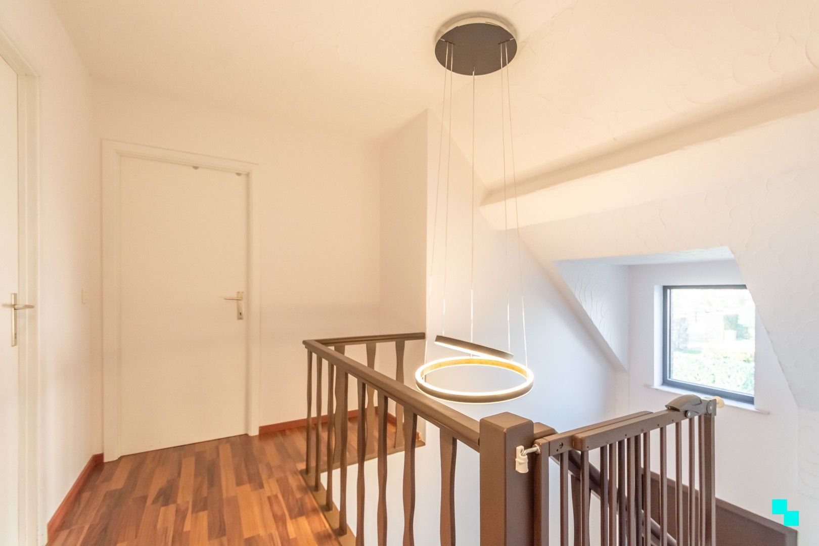 Ruime woning op rustige locatie te Wetteren foto 12