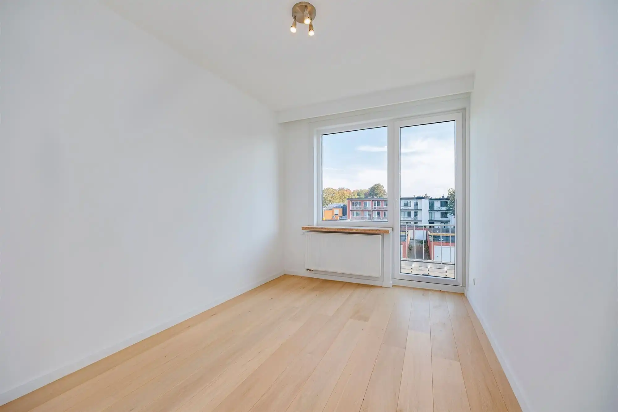 Instapklaar 2 slk appartement met terras te Mortsel foto 6