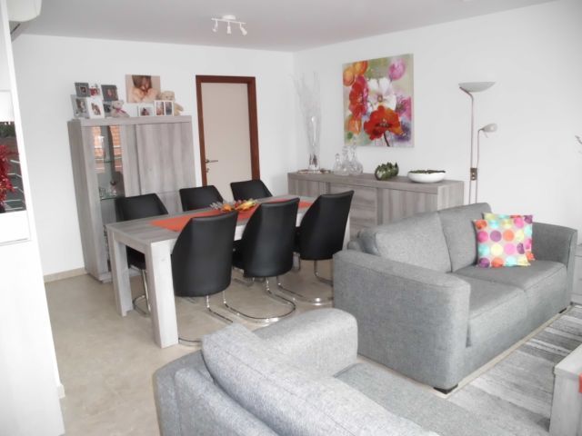 Recent appartement in hartje Oedelem foto 5
