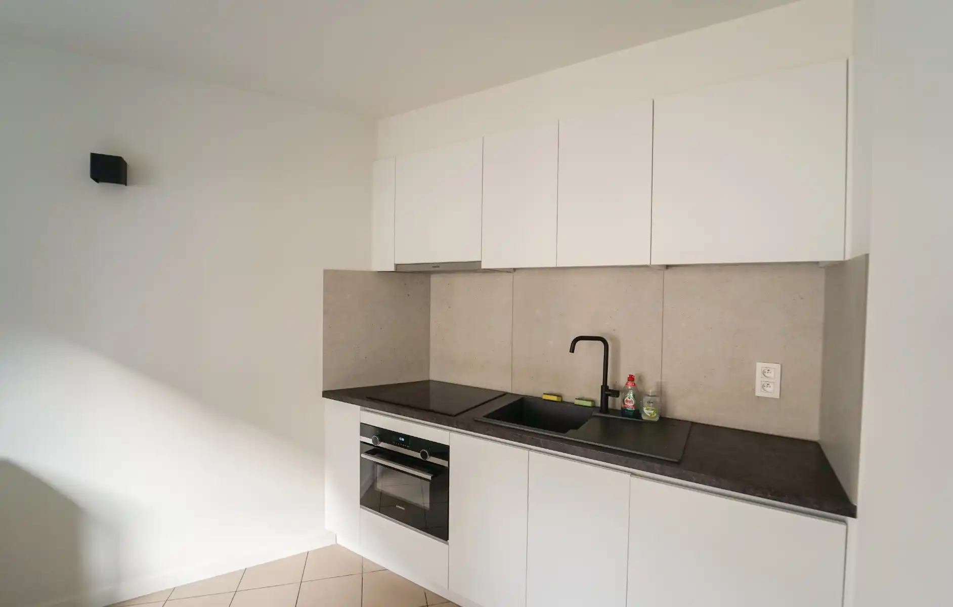 Instapklaar appartement met 1 slaapkamer foto 7