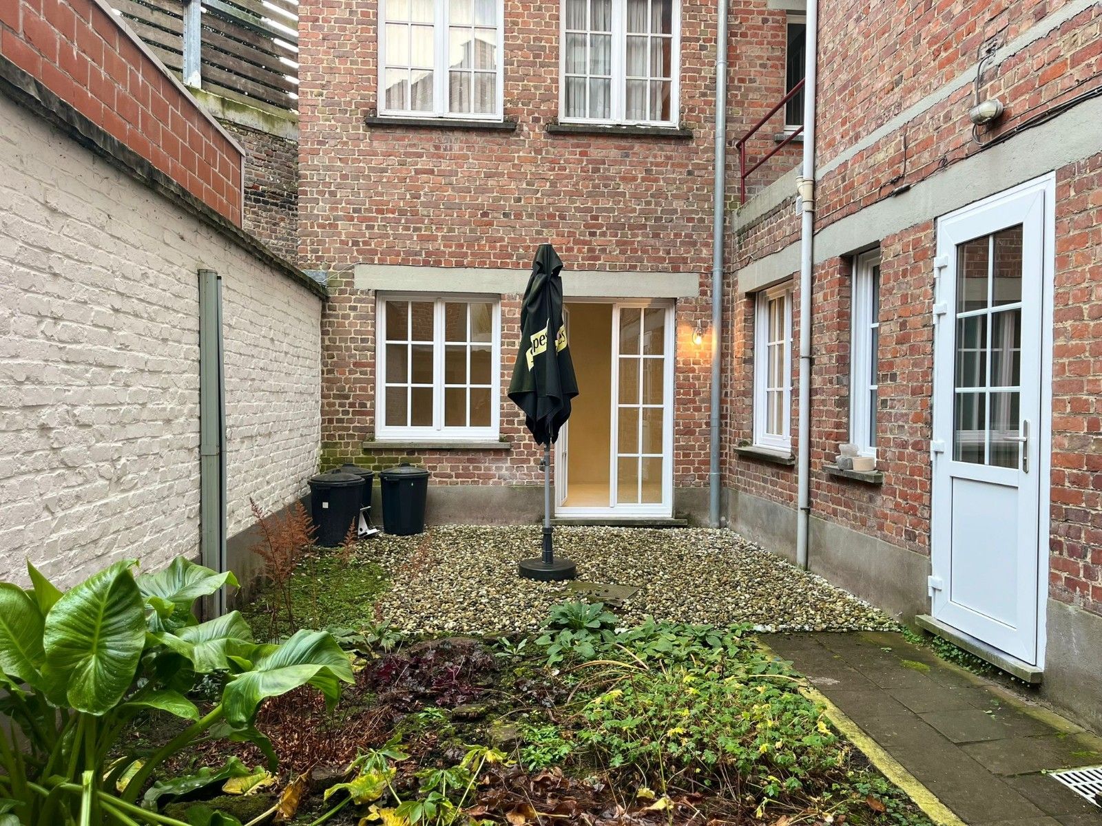 INSTAPKLAAR APPARTEMENT TE KOOP - CENTRUM KORTRIJK foto 32